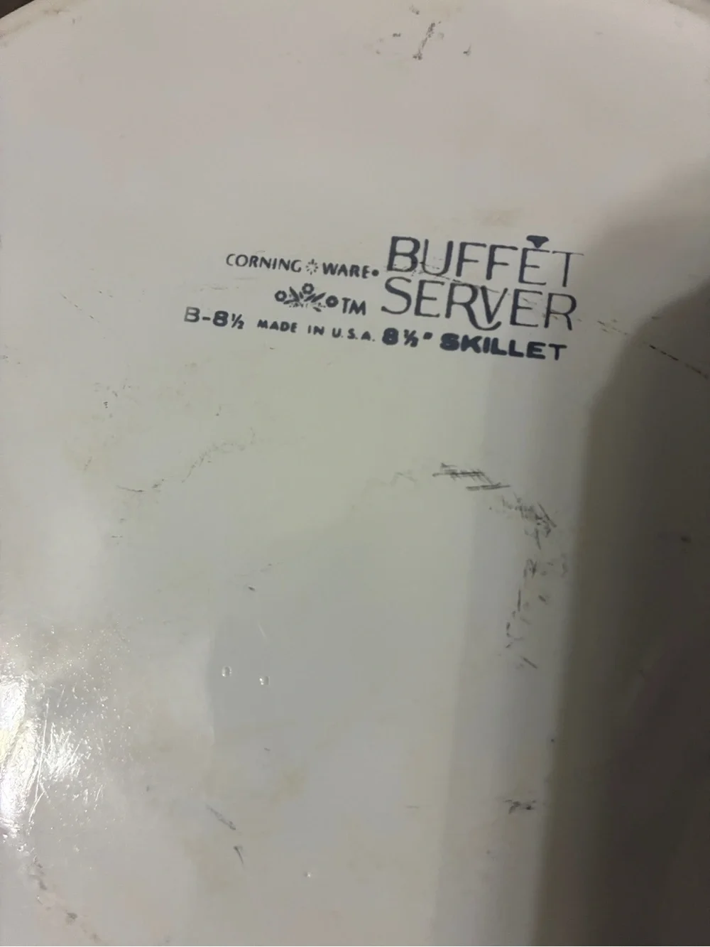 Corning White Coupe Buffet Server 8.5” skillet